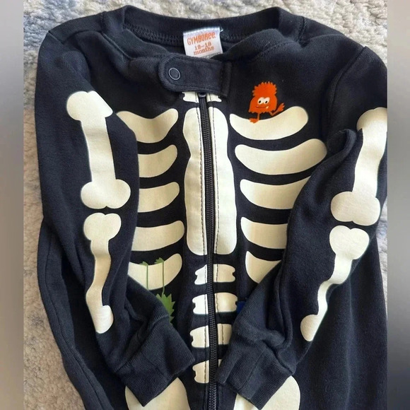Gymboree Baby Halloween Skeleton Zip Pajamas Costume Sleeper Black 12–18 Months - Picture 4 of 5